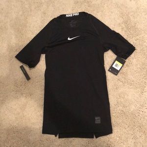 NWT NIKE PRO MEN’S SHIRT
